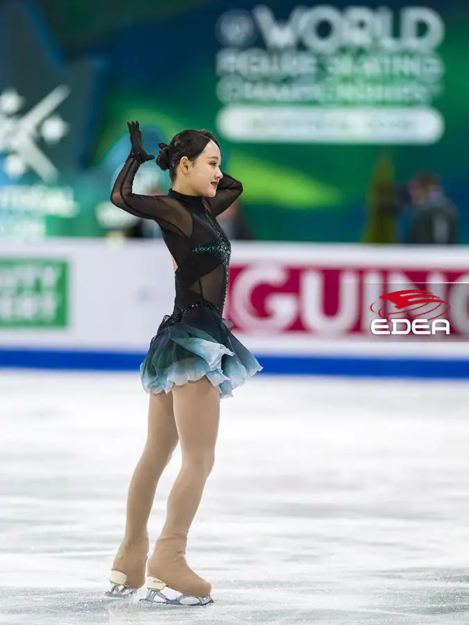 Ice Gallery Skates U.S.